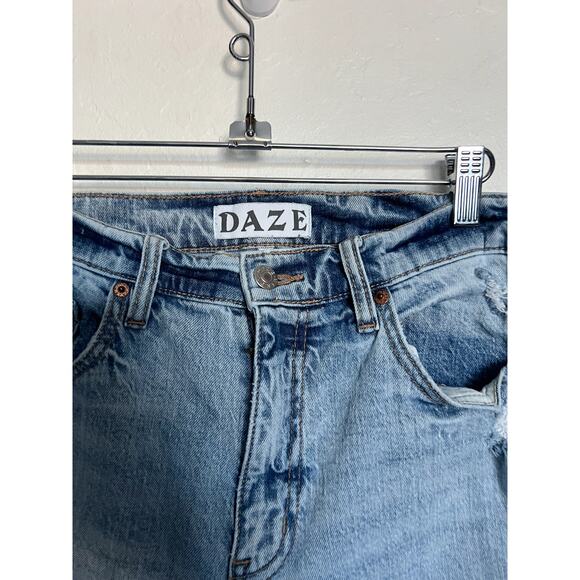 Daze Denim Jeans Sz 27 Straight Tough Love Stretch High Rise Distressed Hem - Picture 6 of 10